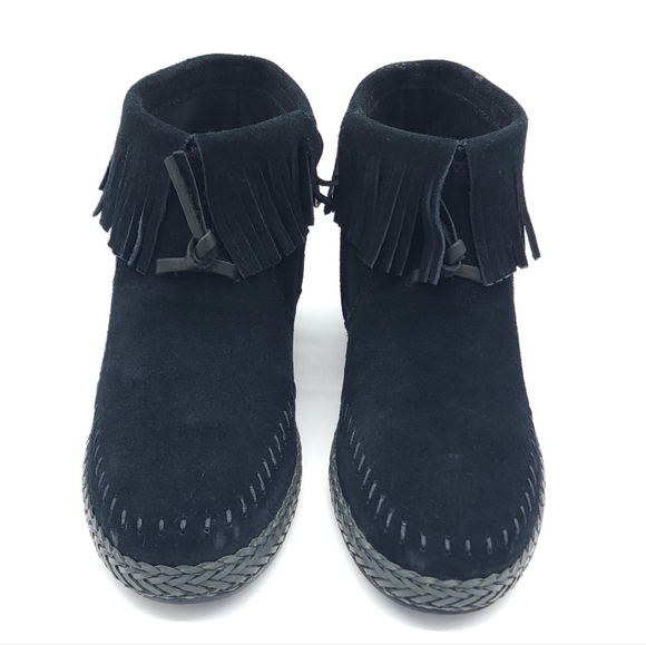 UGG Women's Kennadi Fringe Bootie Casual Winter Black Suede Zip Flat Boot Size 7 - Picture 5 of 11